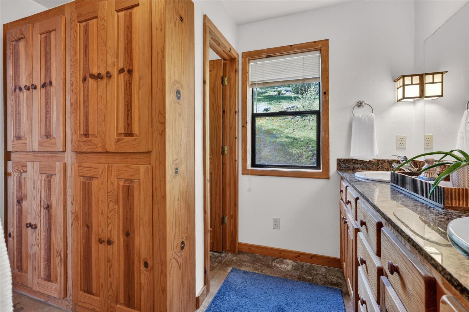 5851 Mount Bullion Ridge