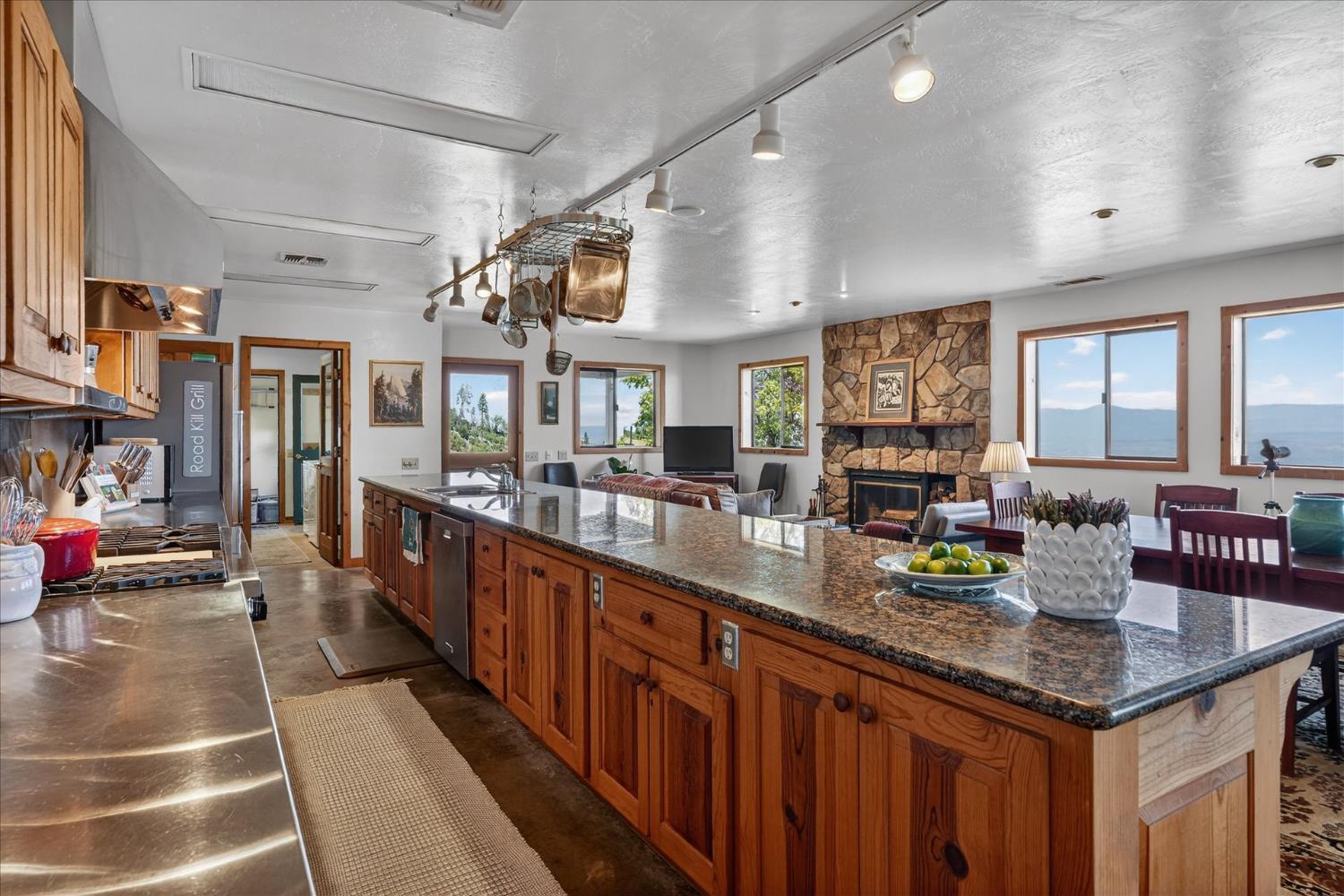 5851 Mount Bullion Ridge