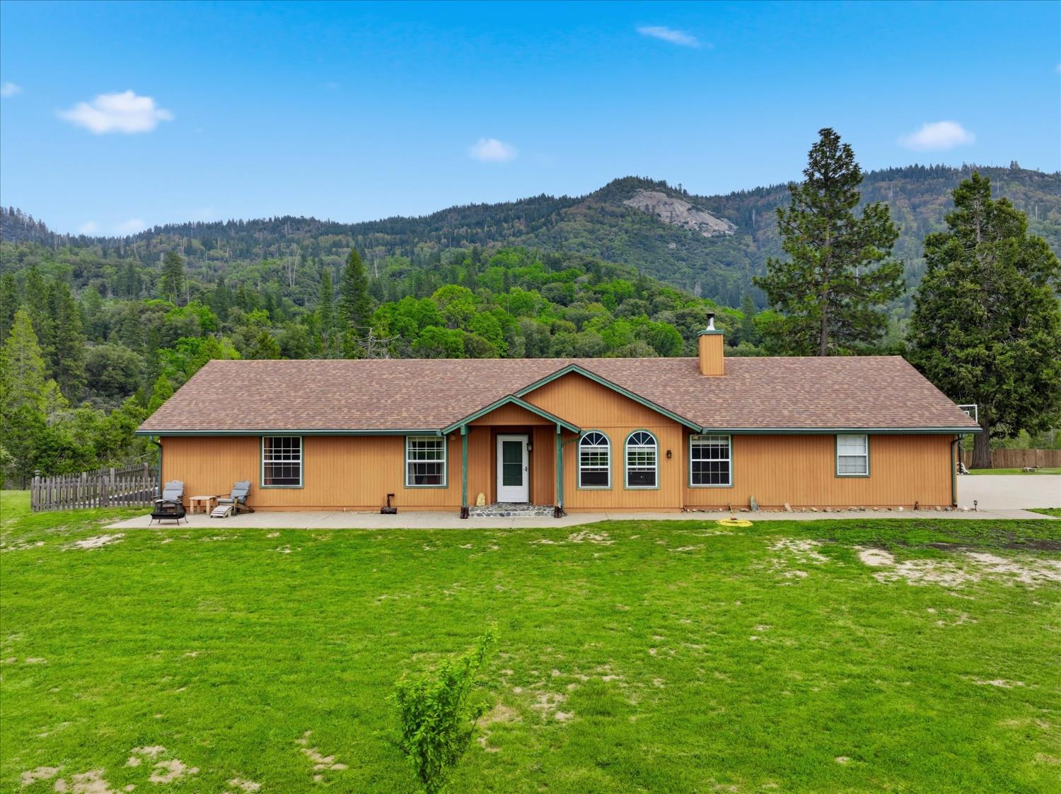 6132 Chowchilla Mountain Road