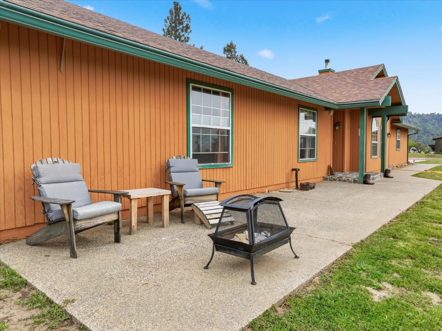 6132 Chowchilla Mountain Road