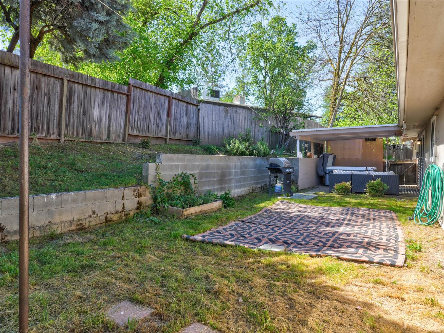 40885 Elliott Drive
