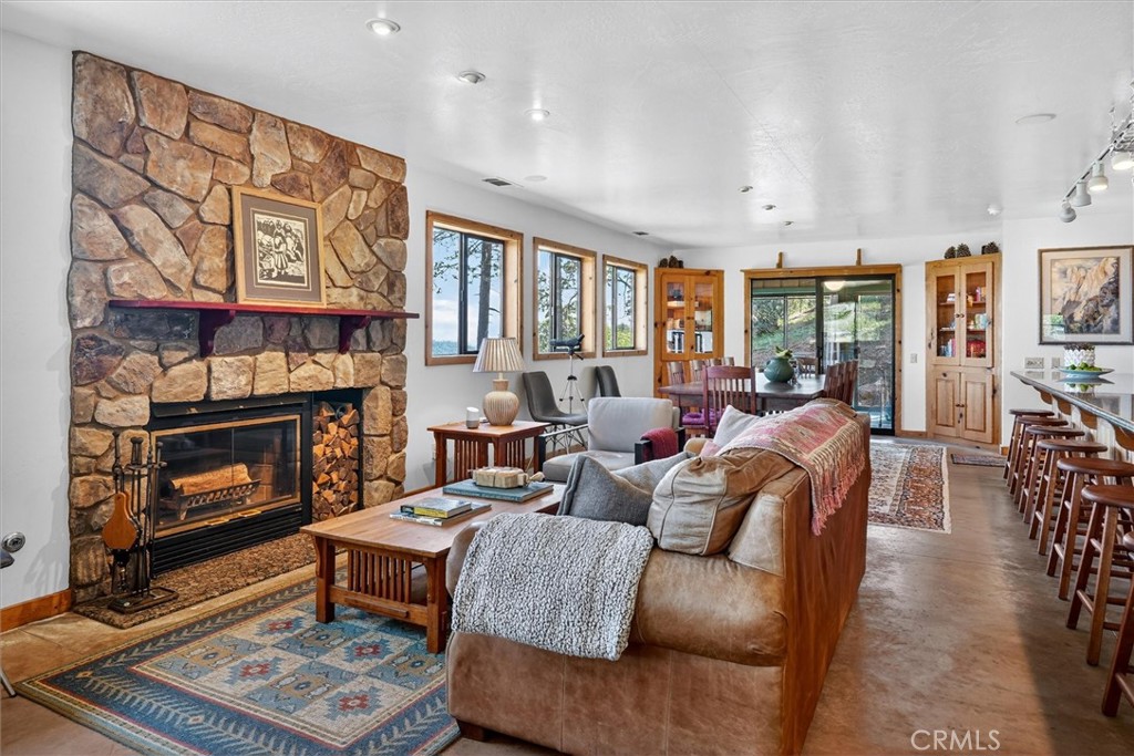 5851 Mount Bullion Ridge