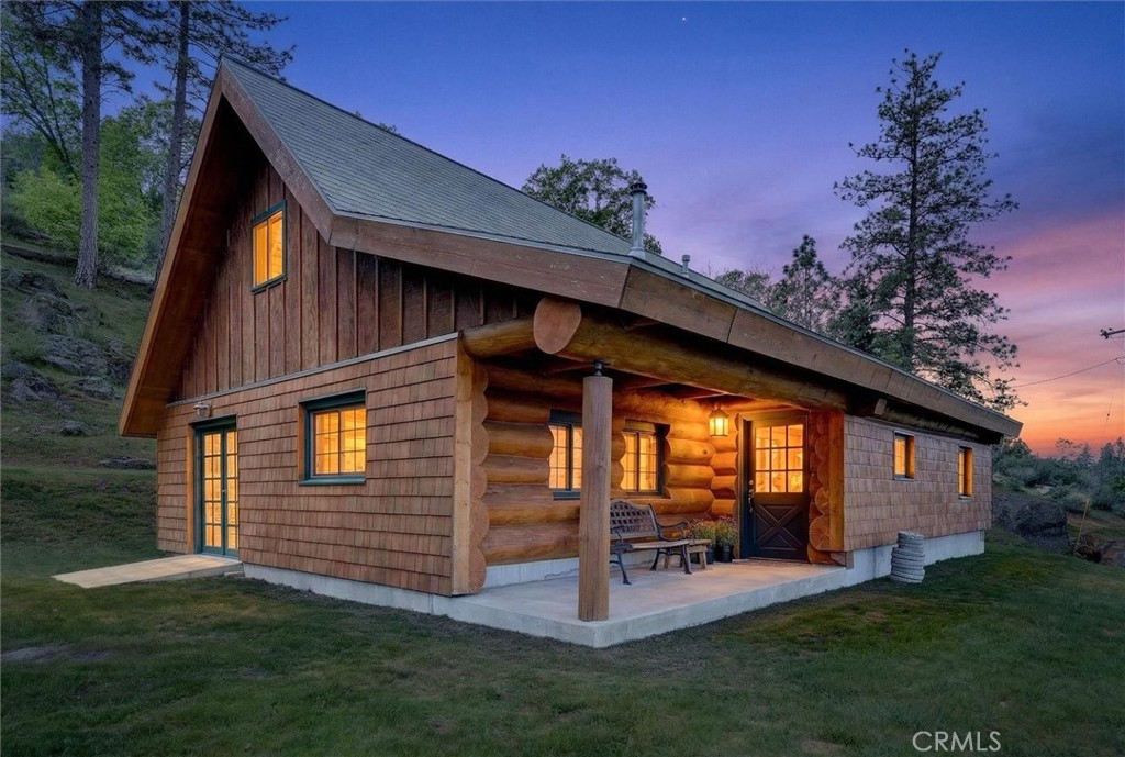 5851 Mount Bullion Ridge