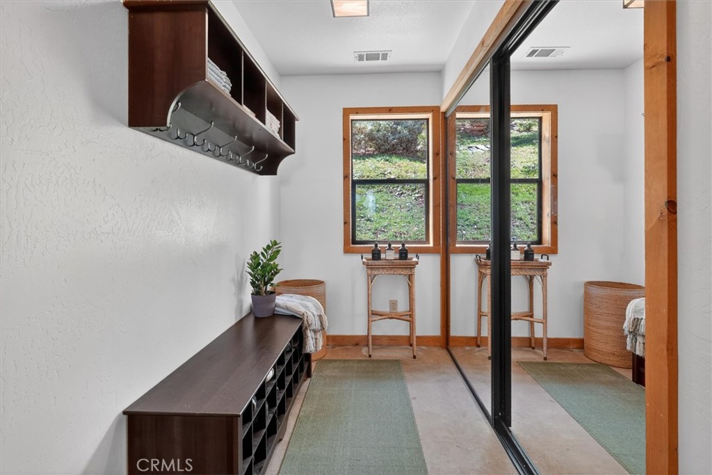 5851 Mount Bullion Ridge