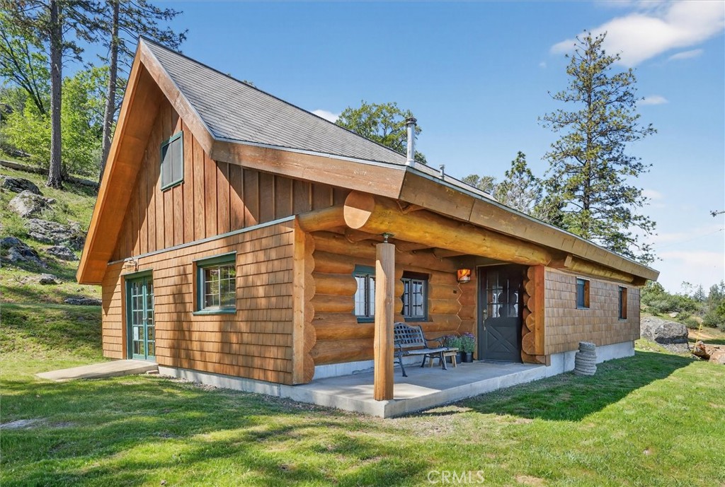 5851 Mount Bullion Ridge