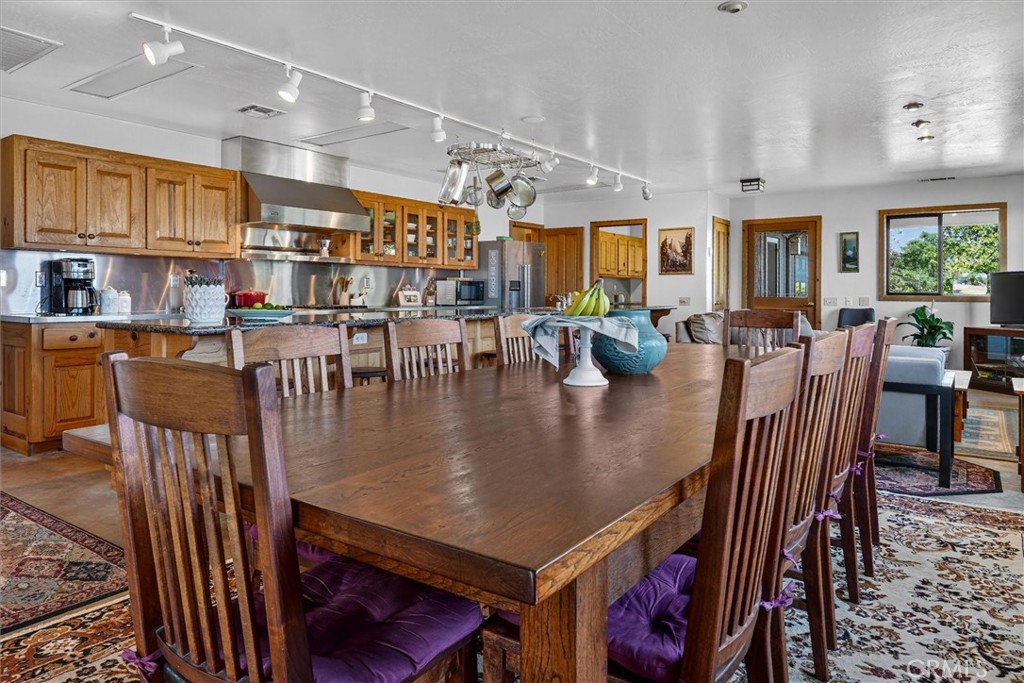 5851 Mount Bullion Ridge