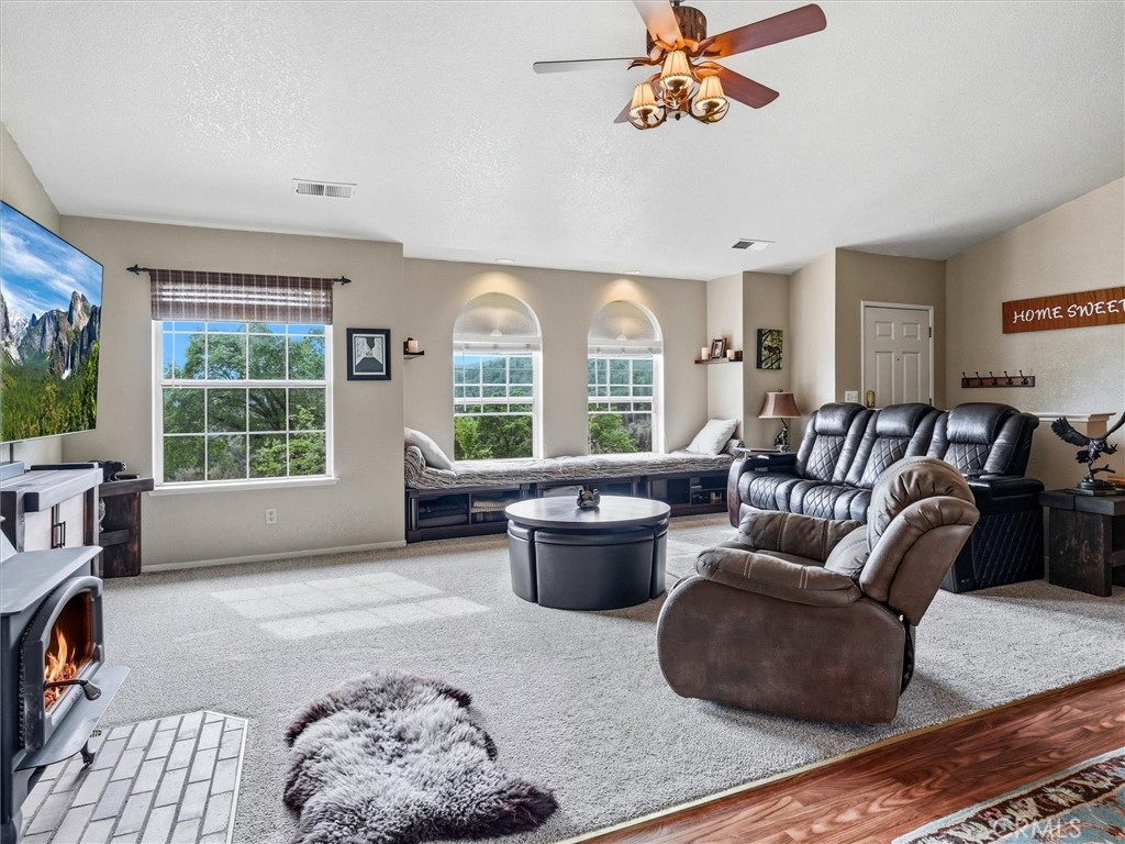 6132 Chowchilla Mountain