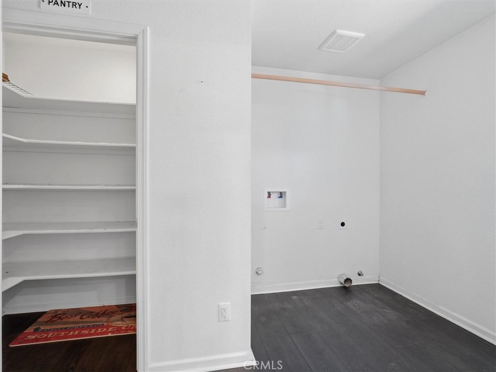 47818 Road 417