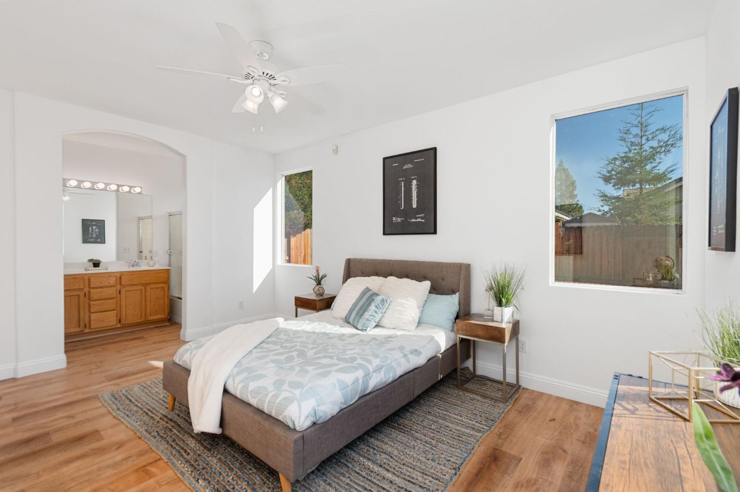 3724 Poppy Hill Way