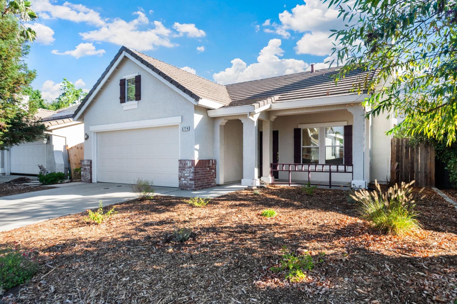 3724 Poppy Hill Way