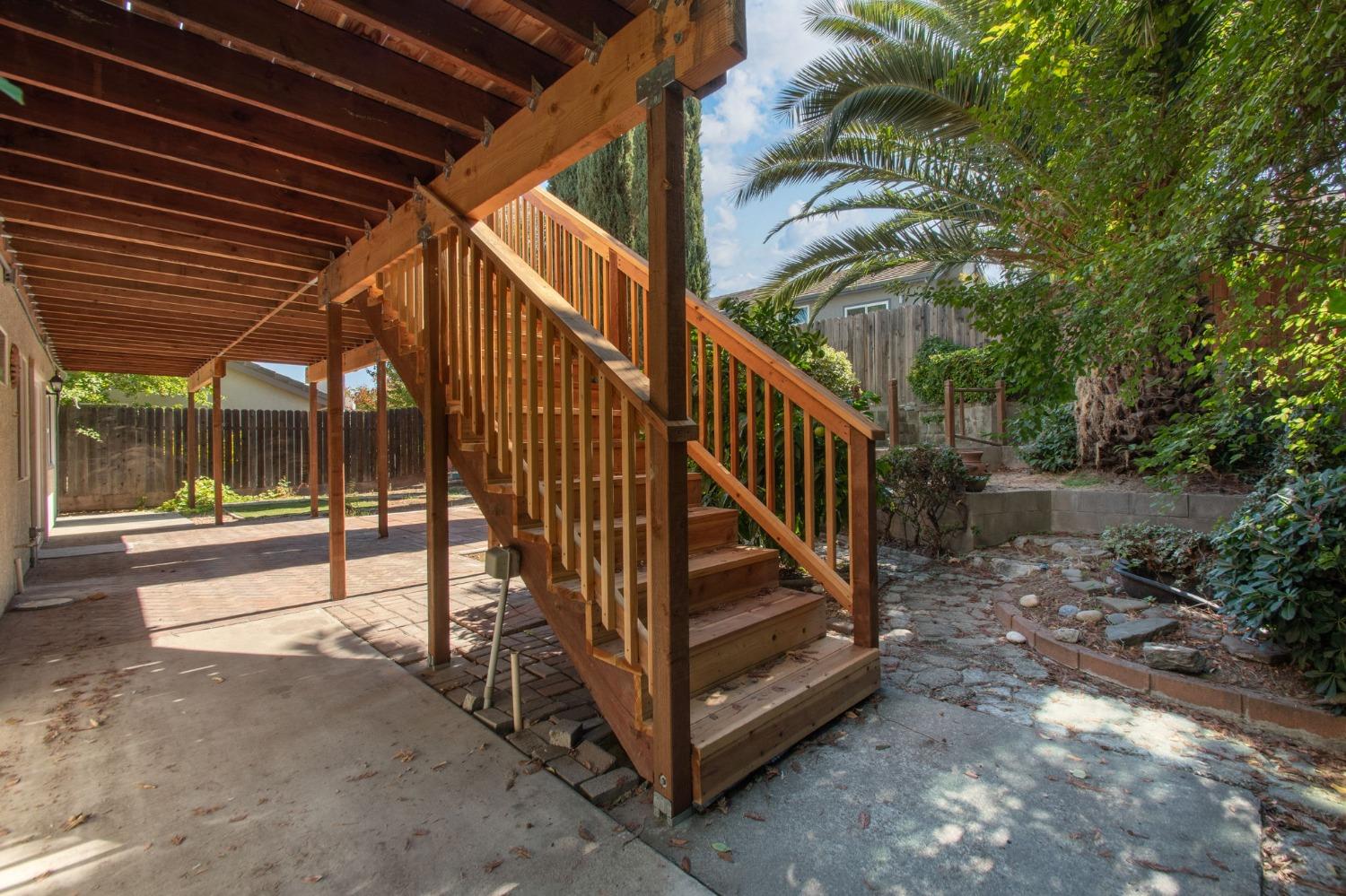5116 Vista Sierra Drive
