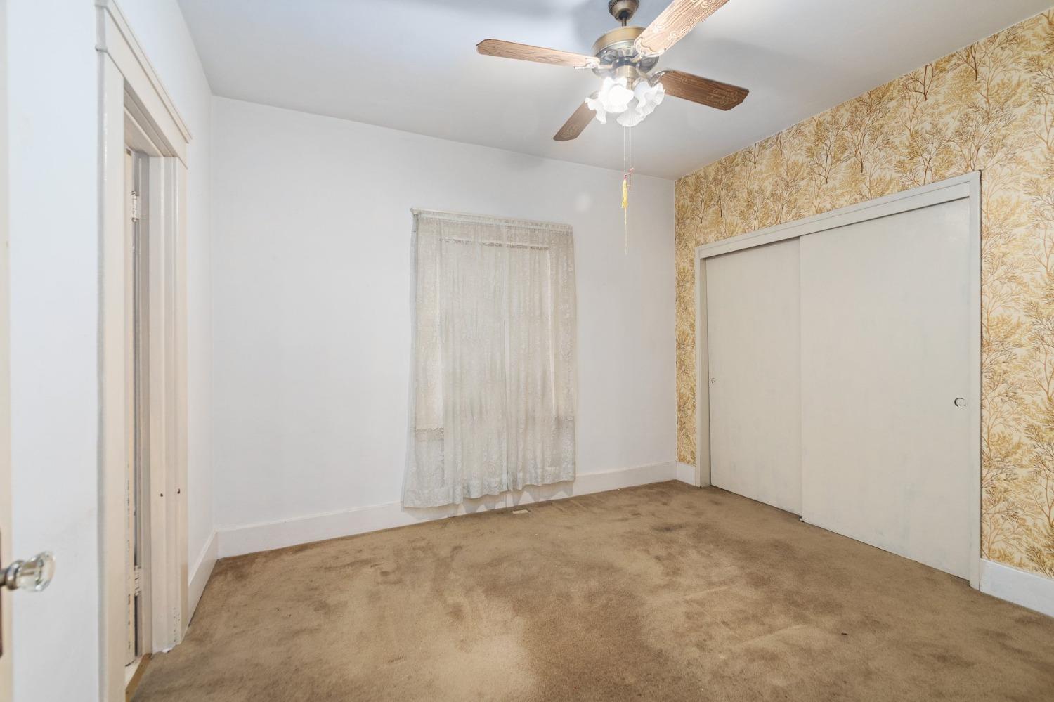 434 E Elm Street