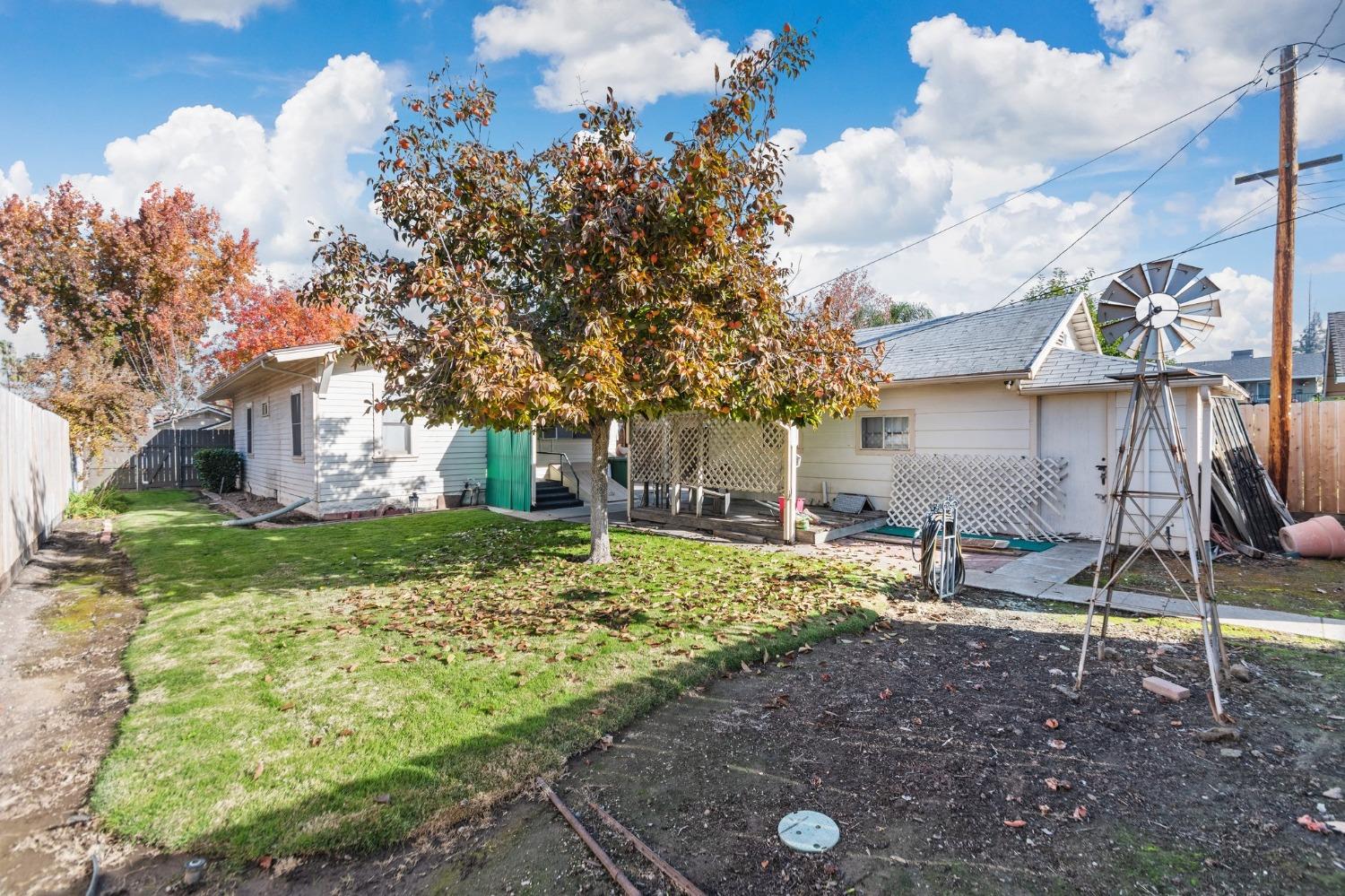 434 E Elm Street