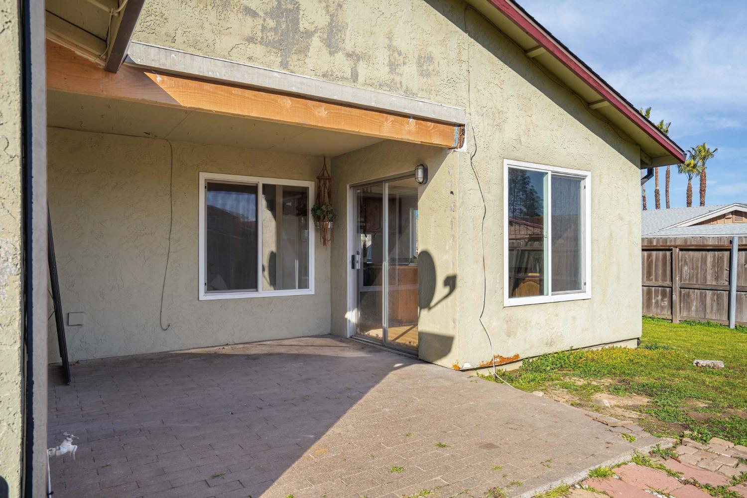 8276 Scottsdale Drive