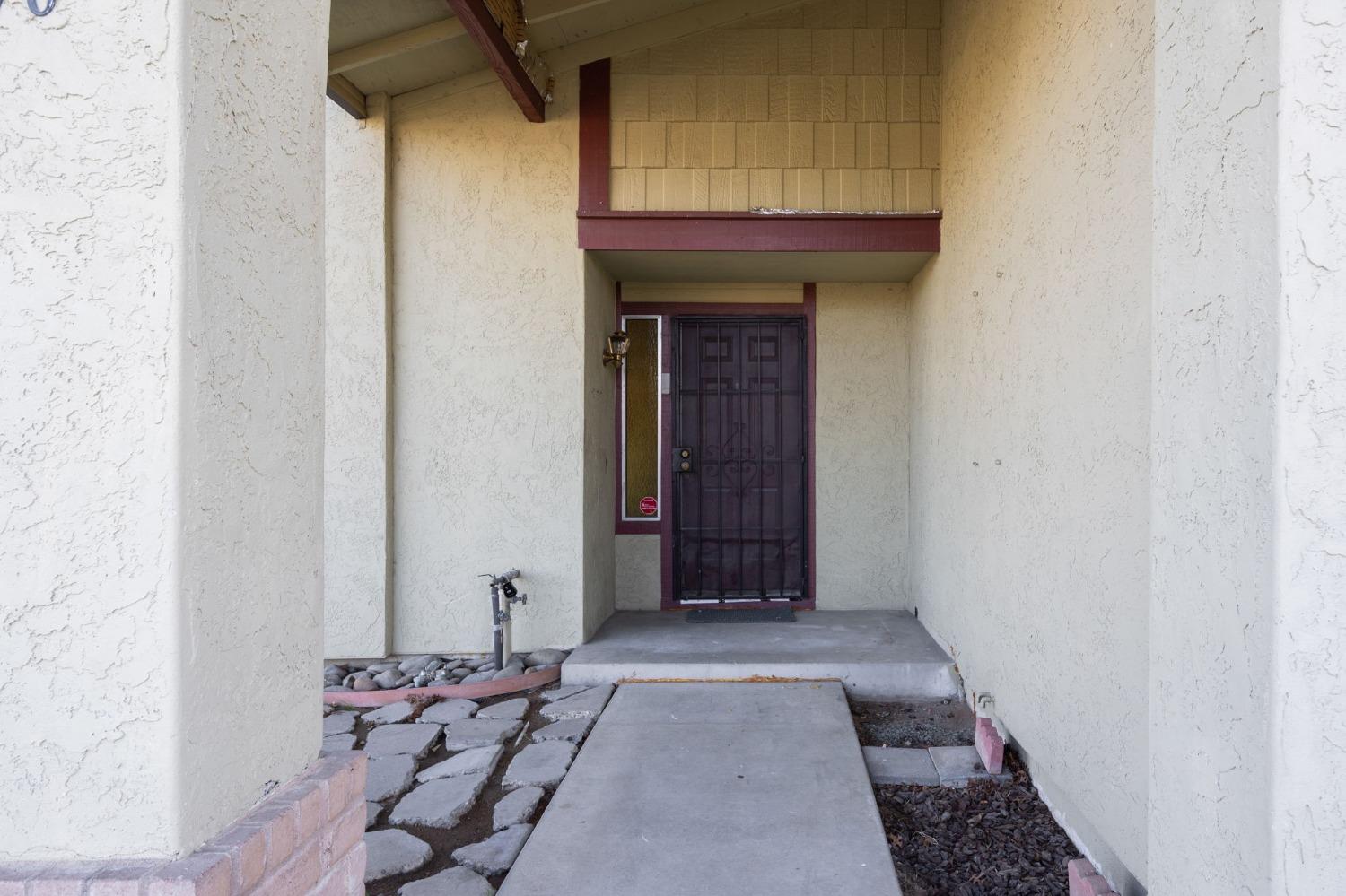 8276 Scottsdale Drive