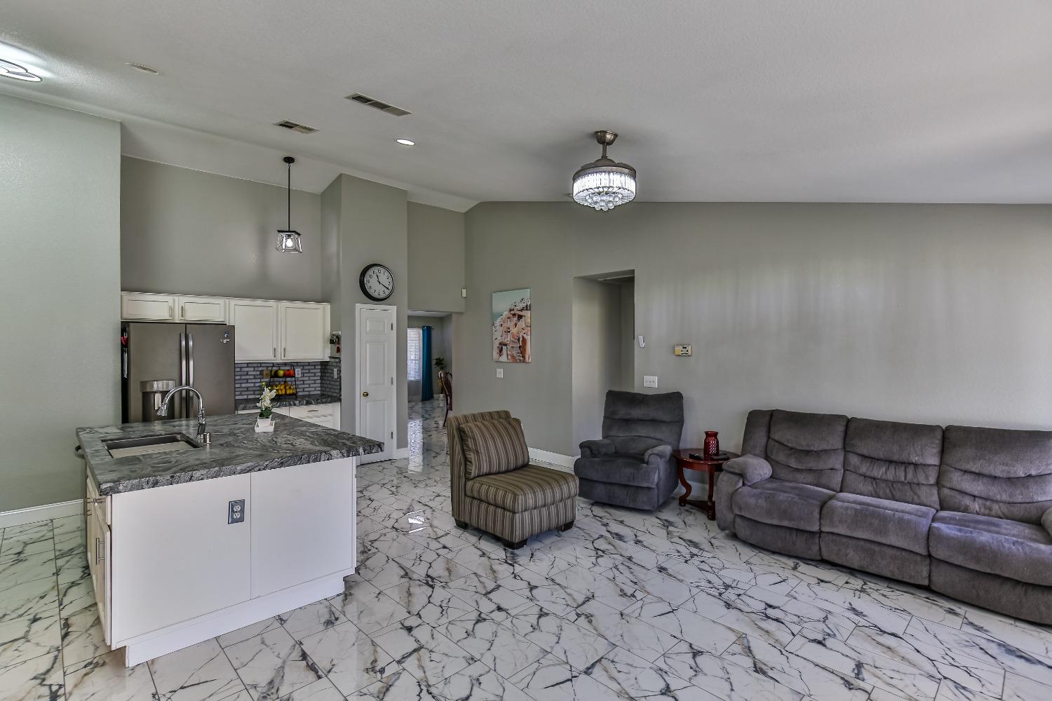 8489 Mcgray Way