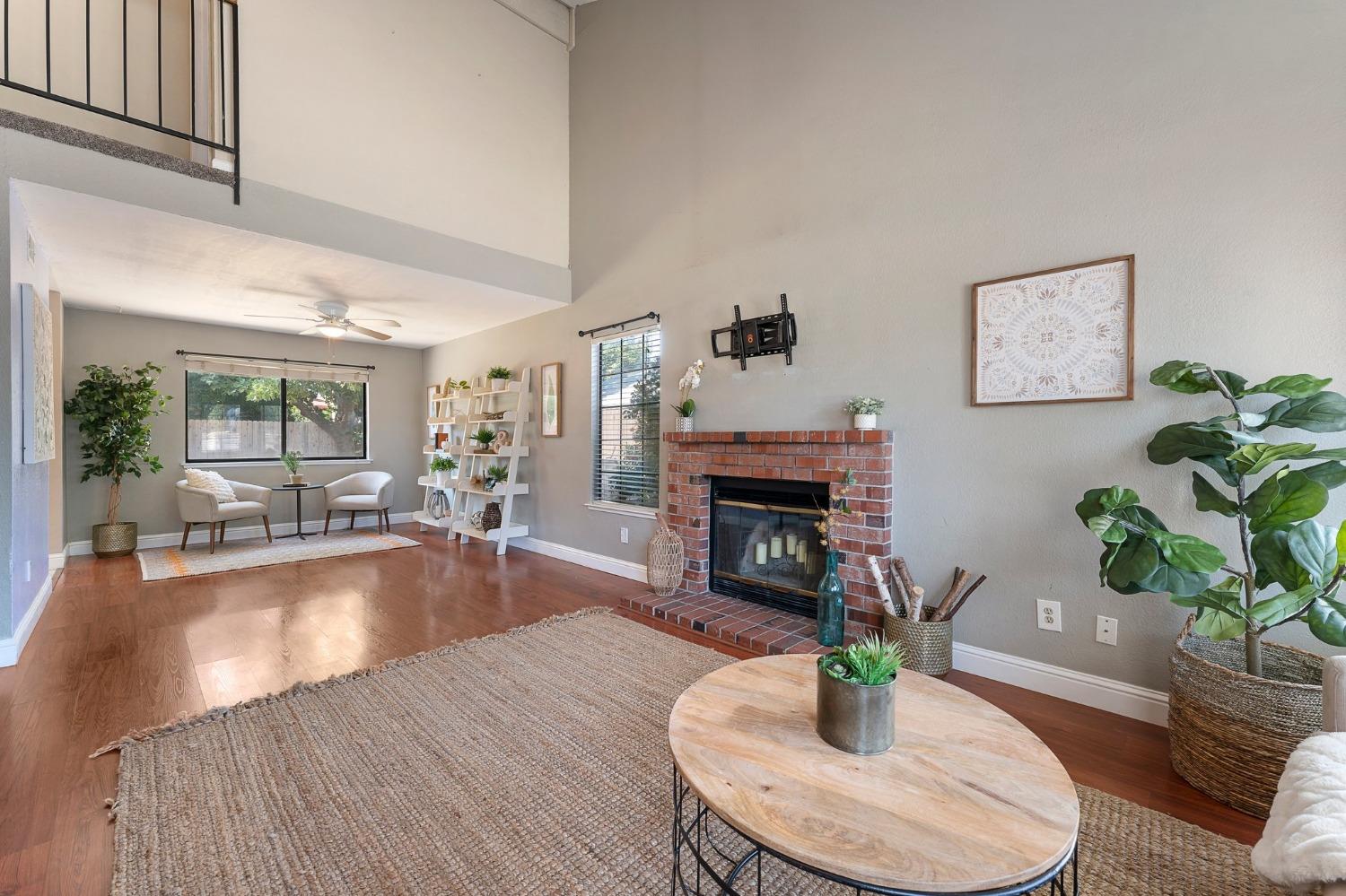 912 Maplegrove Way