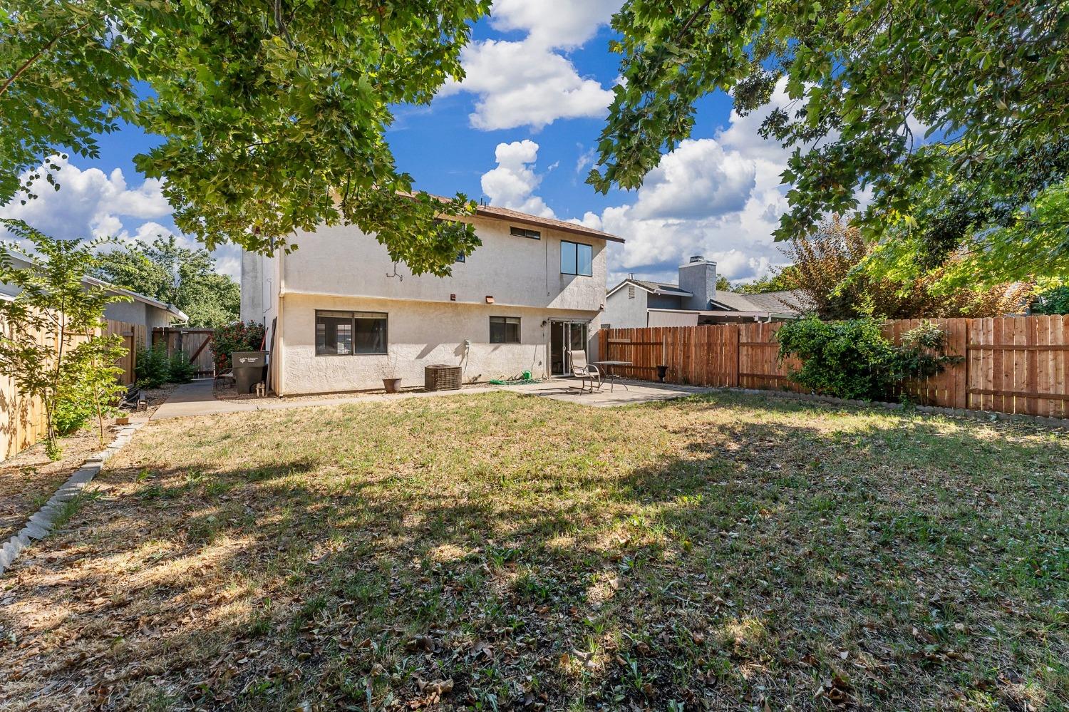 912 Maplegrove Way