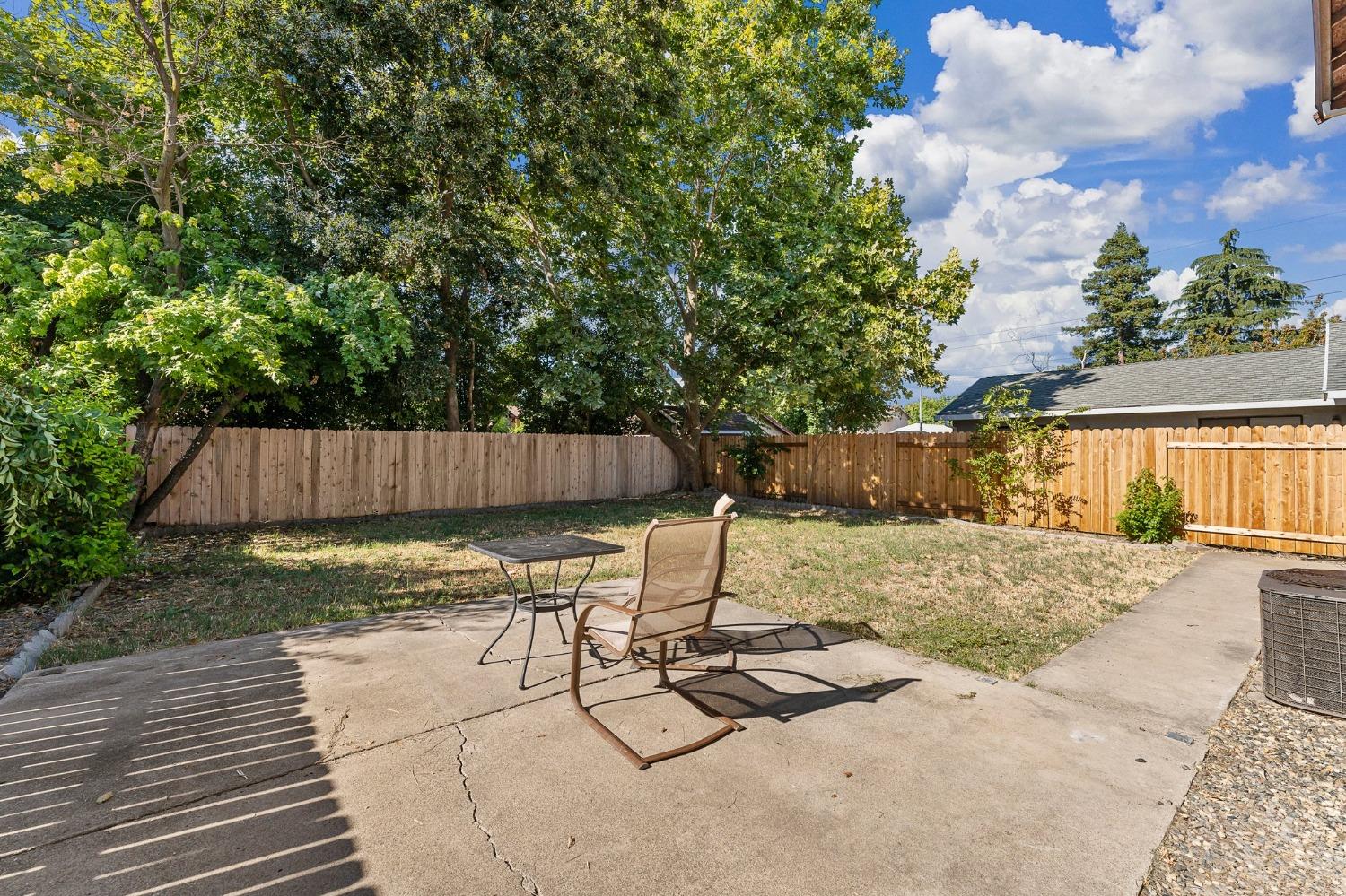 912 Maplegrove Way