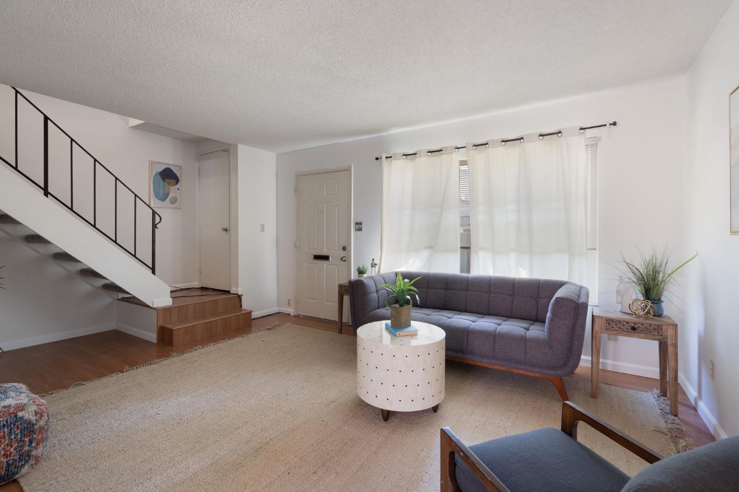 8824 Sawtelle Way B