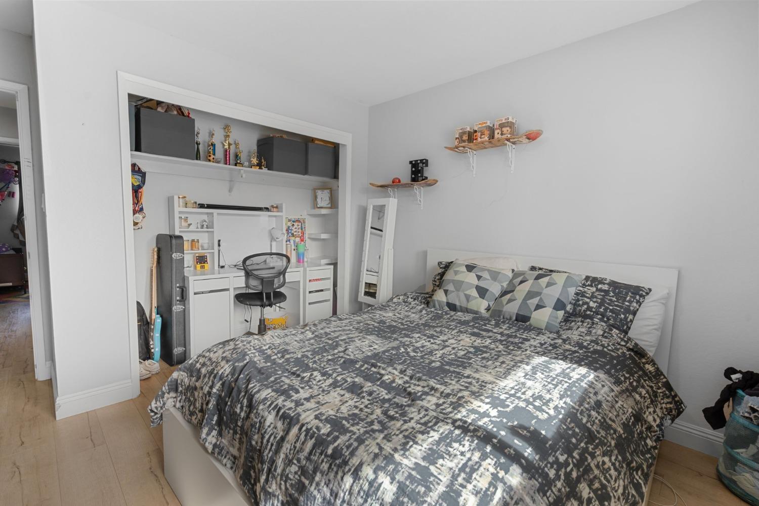 8695 Everglade Drive