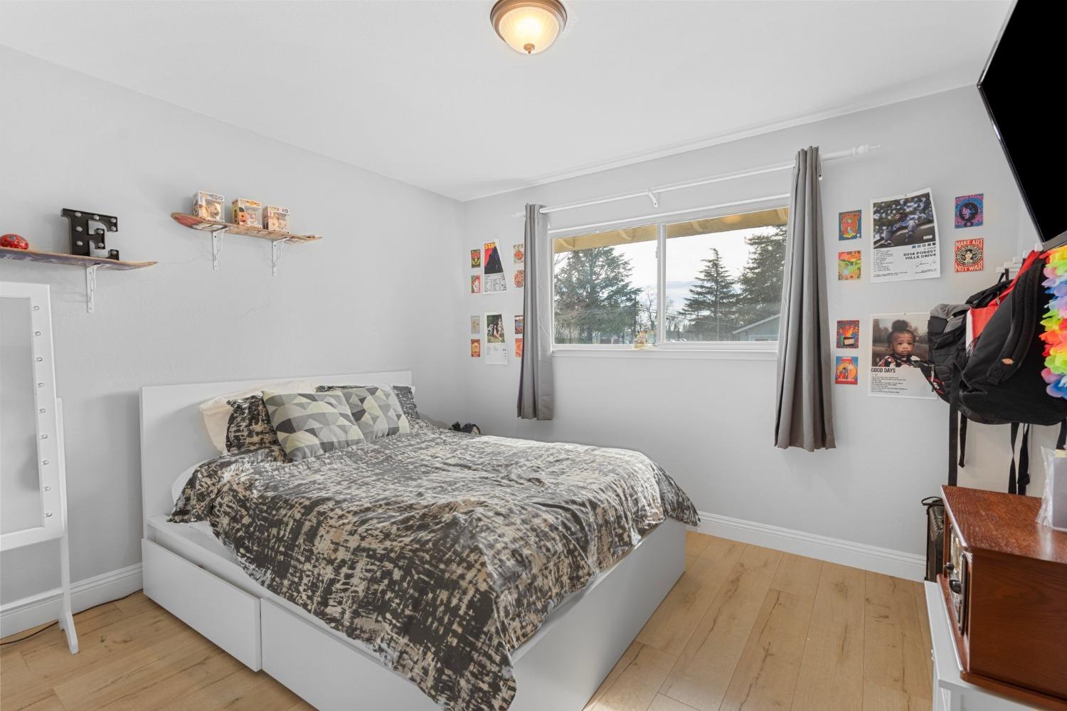 8695 Everglade Drive