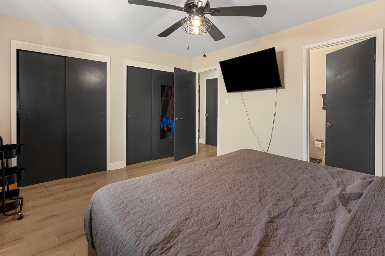 8695 Everglade Drive