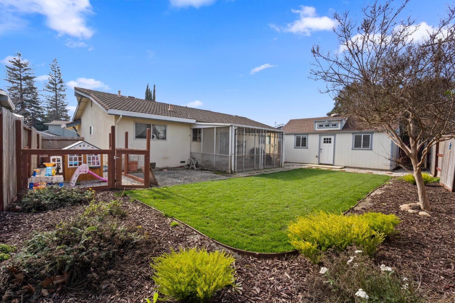 8695 Everglade Drive