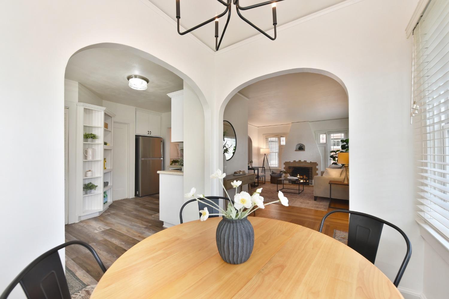1828 Commercial Way