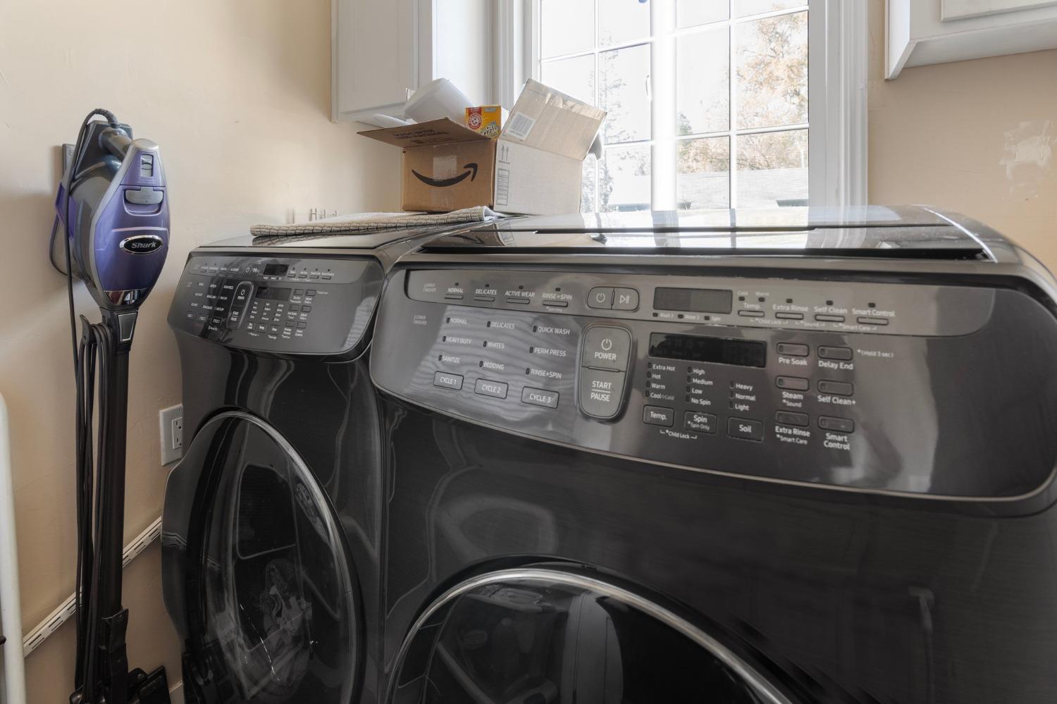 1825 Los Robles Boulevard