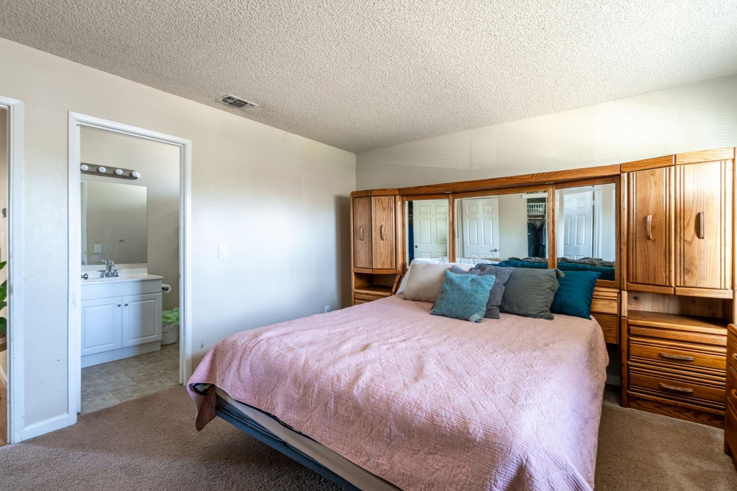 4523 Breckenridge Way