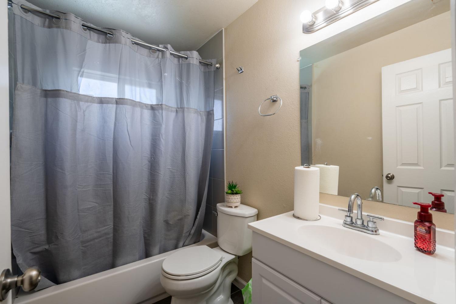 4523 Breckenridge Way