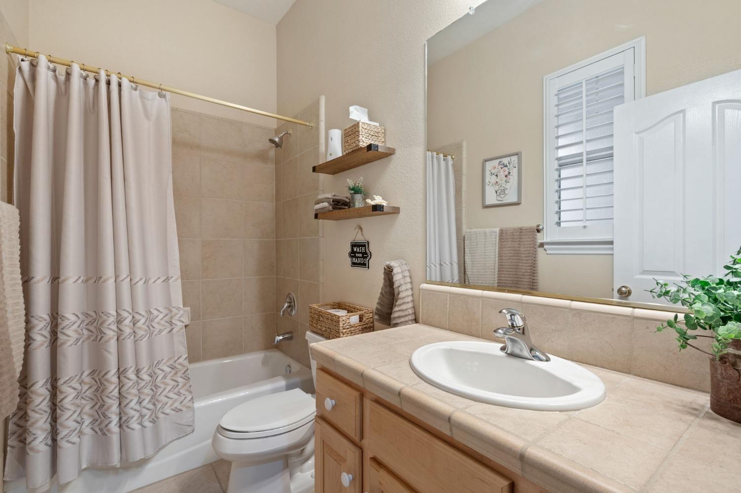 2624 Heritage Park Lane