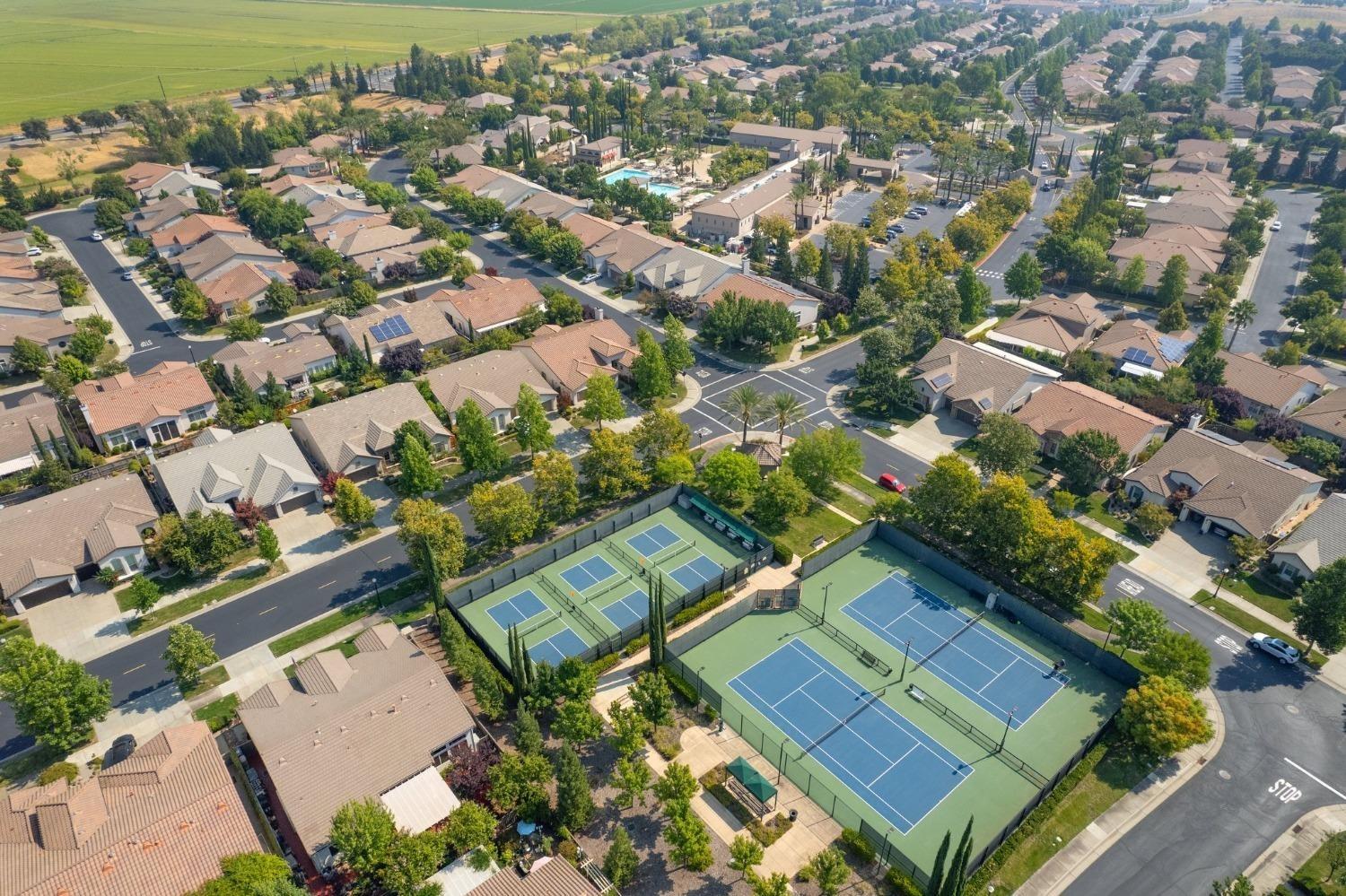 2624 Heritage Park Lane