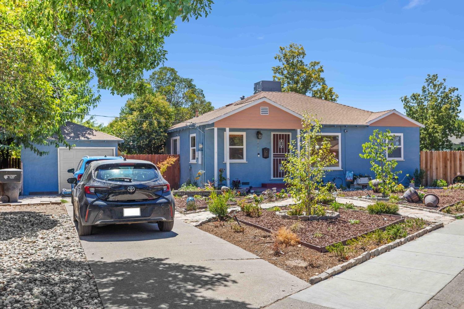 2332 Traction Avenue