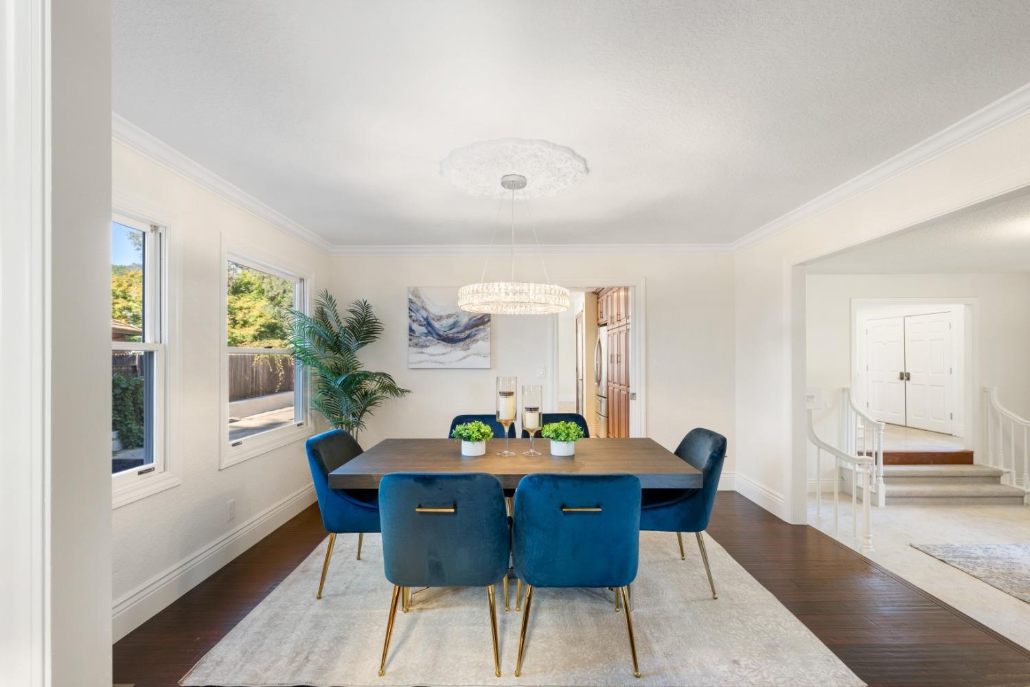 1946 Vista Creek Drive