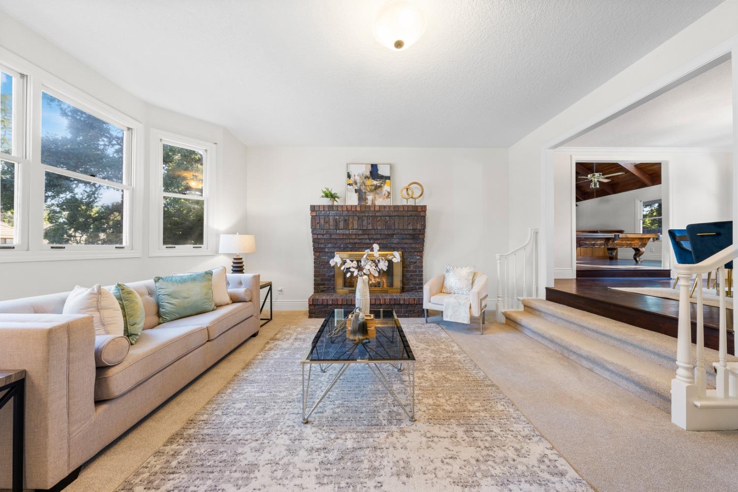 1946 Vista Creek Drive