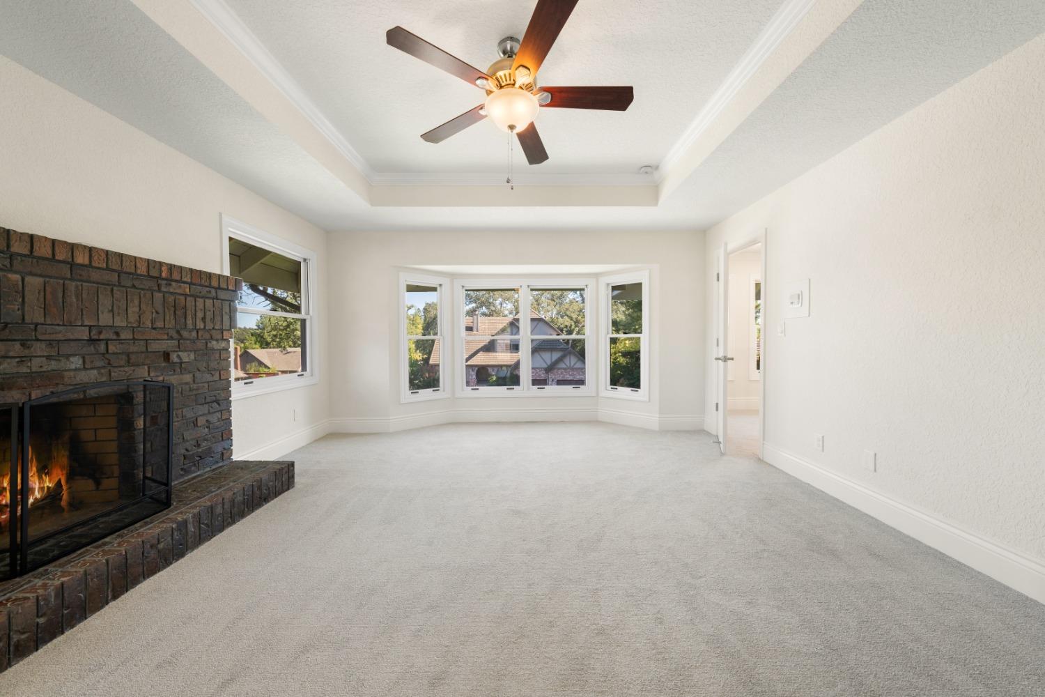 1946 Vista Creek Drive