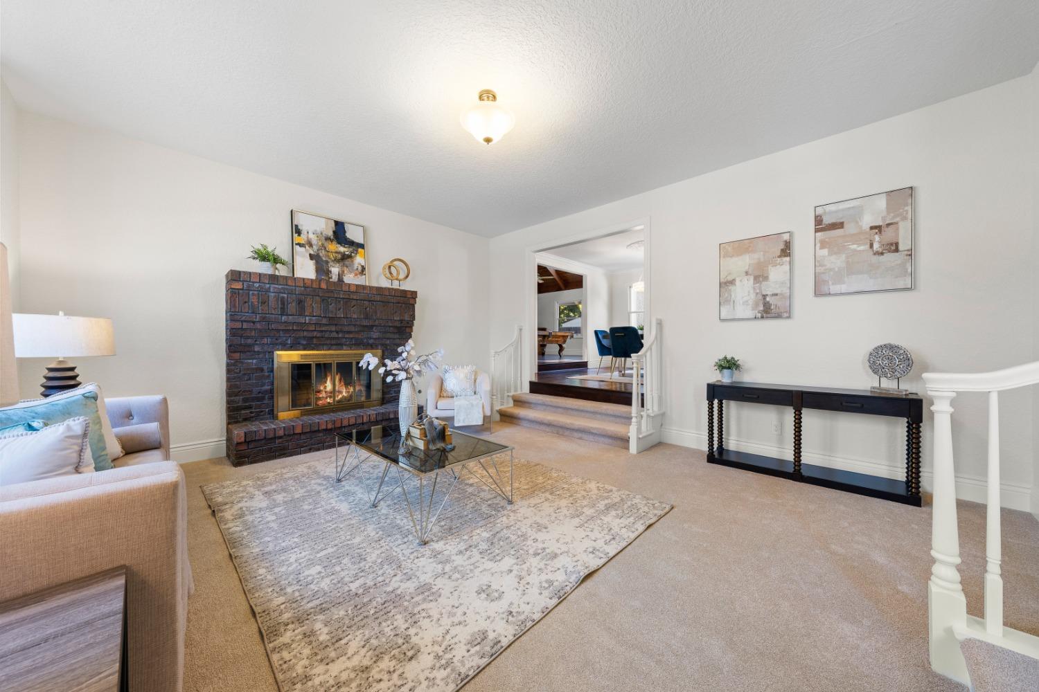 1946 Vista Creek Drive