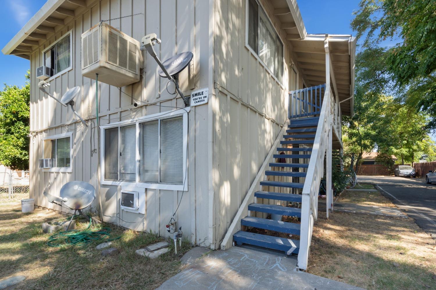 321 W El Camino Avenue