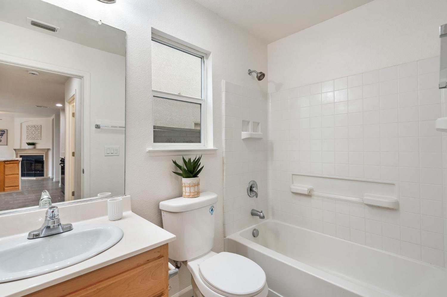 579 Regency Park Circle