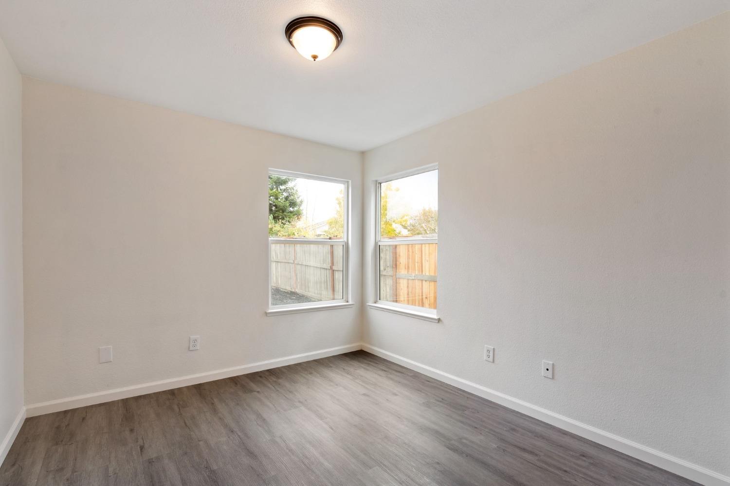 579 Regency Park Circle