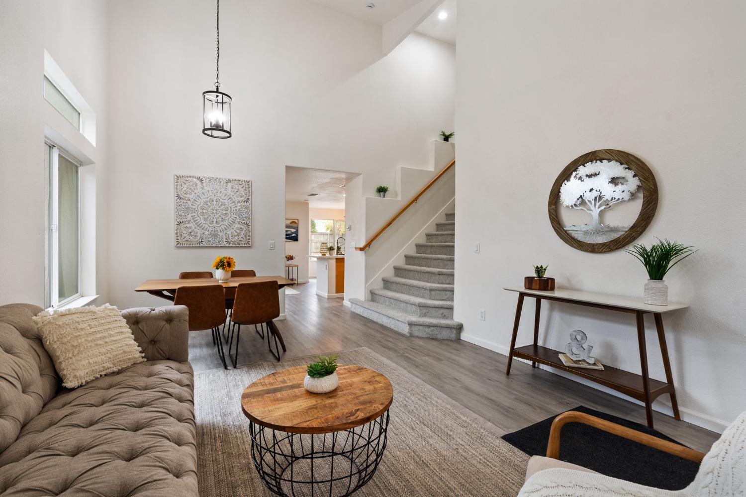 579 Regency Park Circle