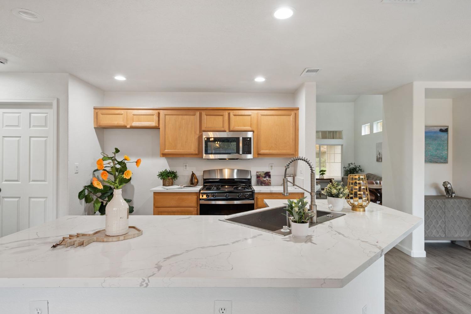 579 Regency Park Circle