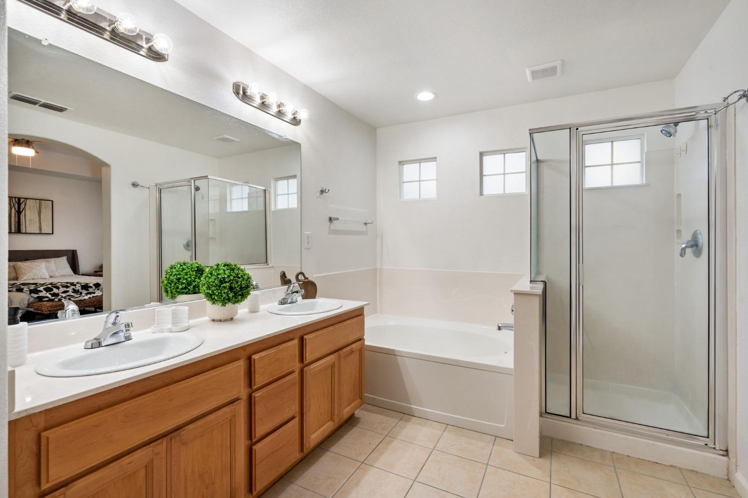 579 Regency Park Circle