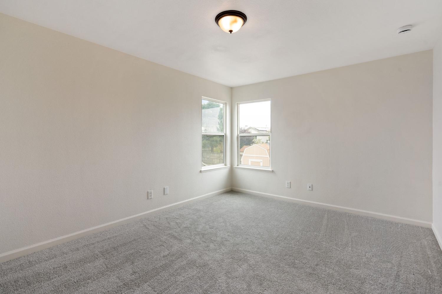 579 Regency Park Circle