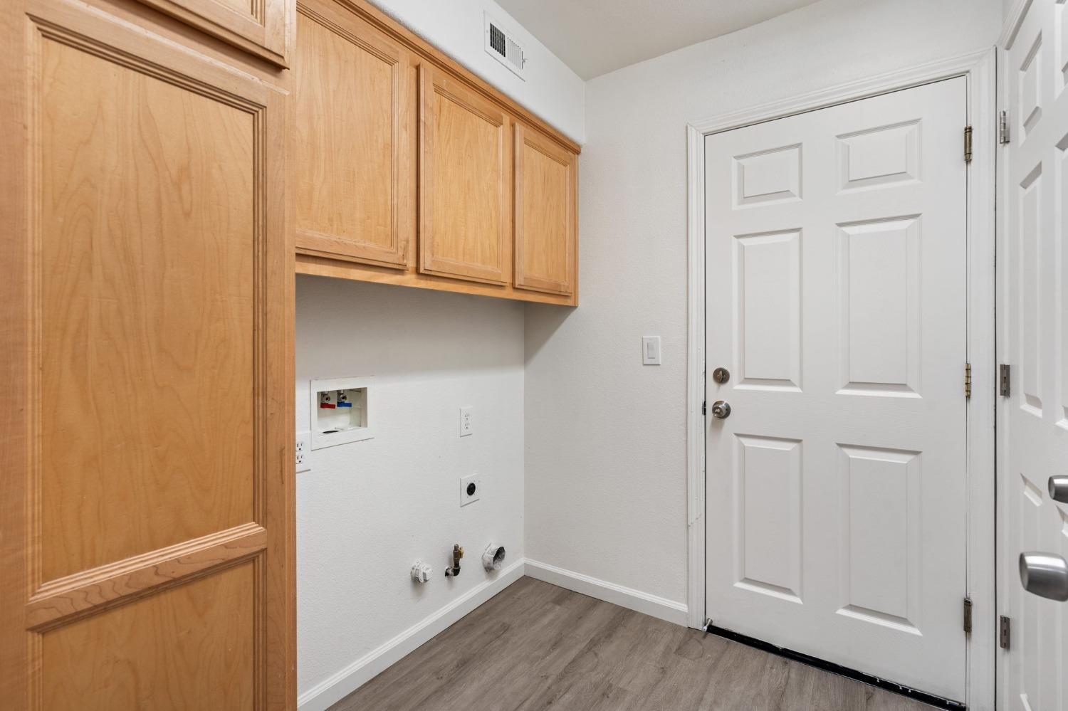 579 Regency Park Circle