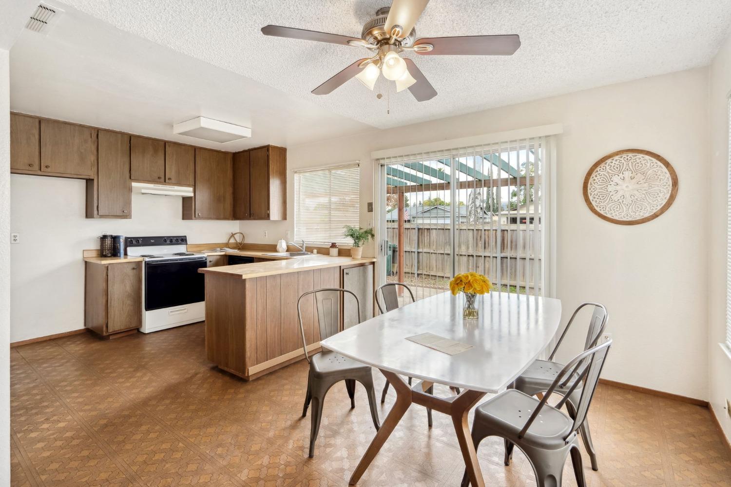 8897 Salmon Falls Drive A