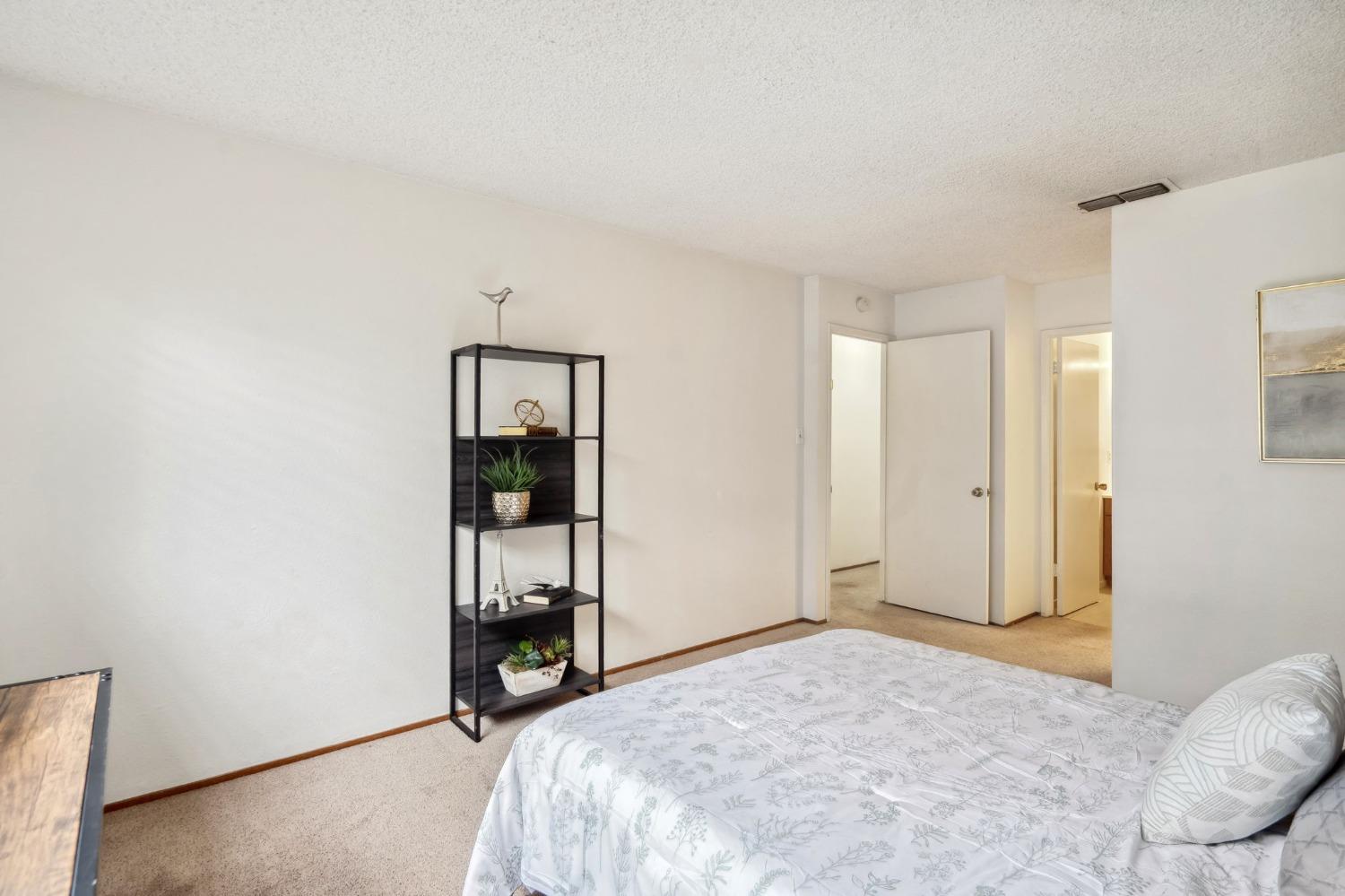 8897 Salmon Falls Drive A