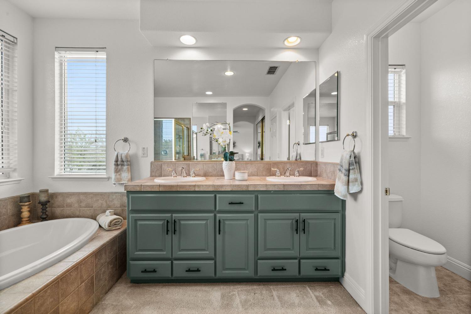 1453 Danbrook Drive